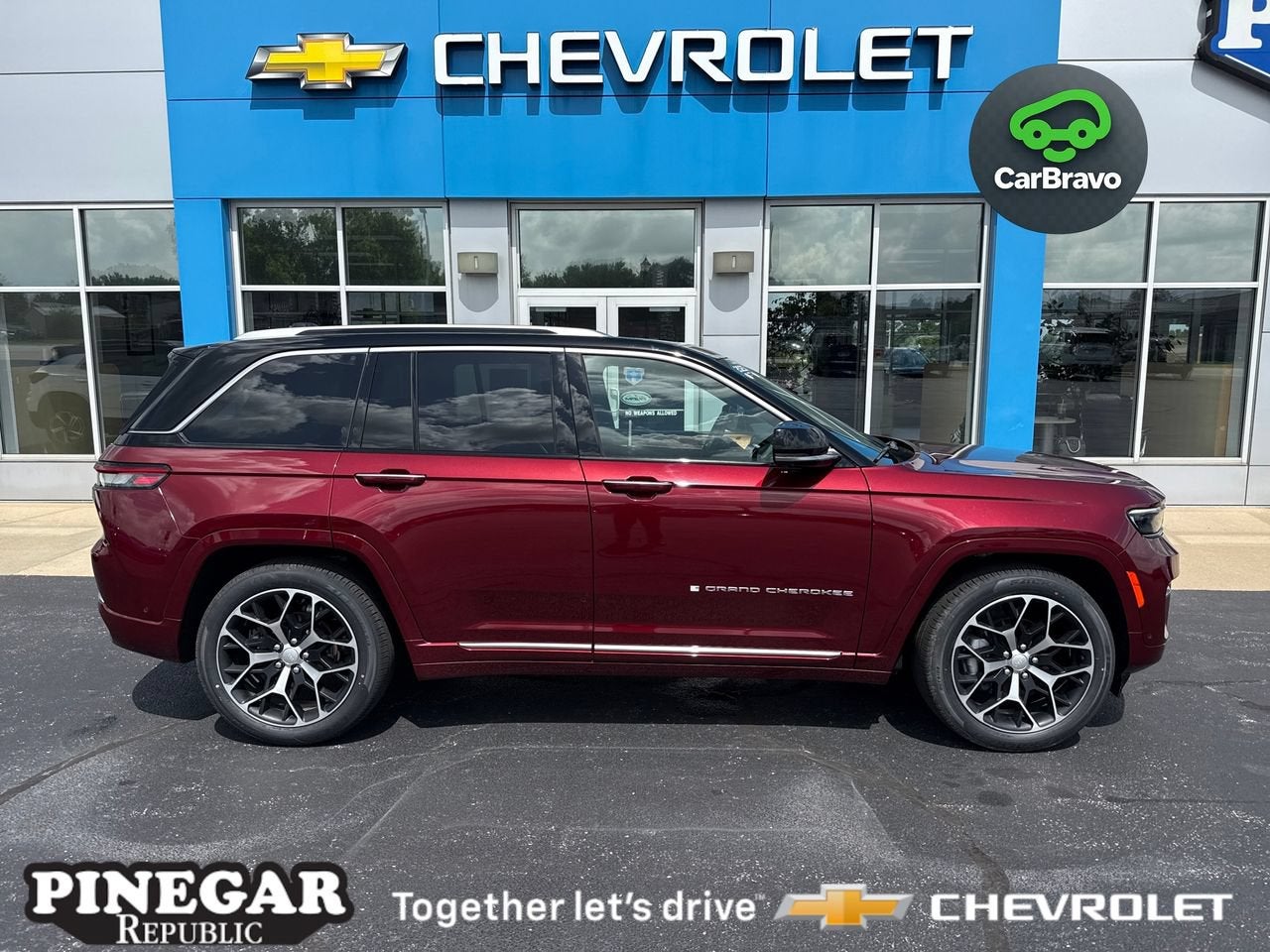 2023 Jeep Grand Cherokee Summit Reserve