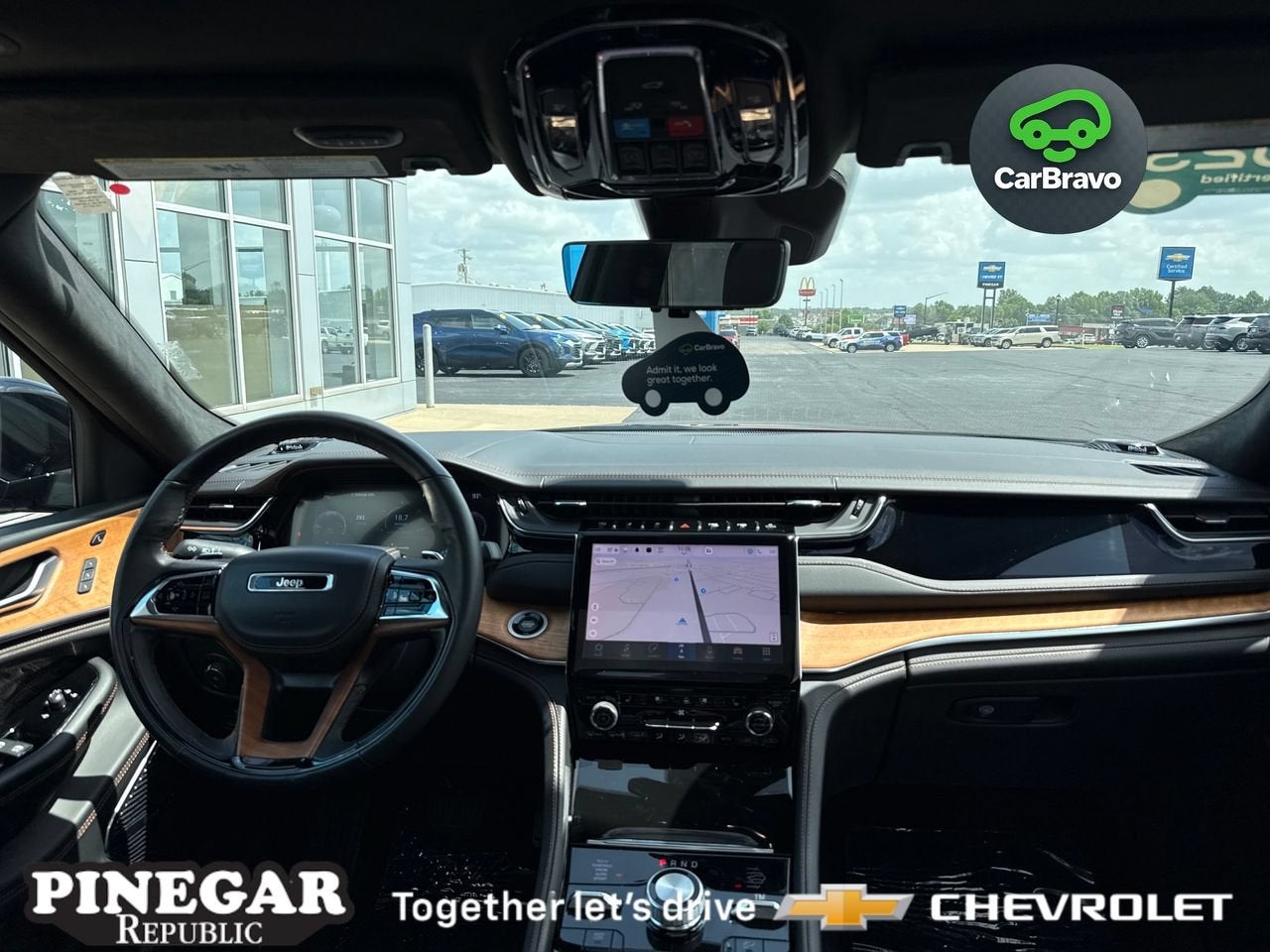 2023 Jeep Grand Cherokee Summit Reserve