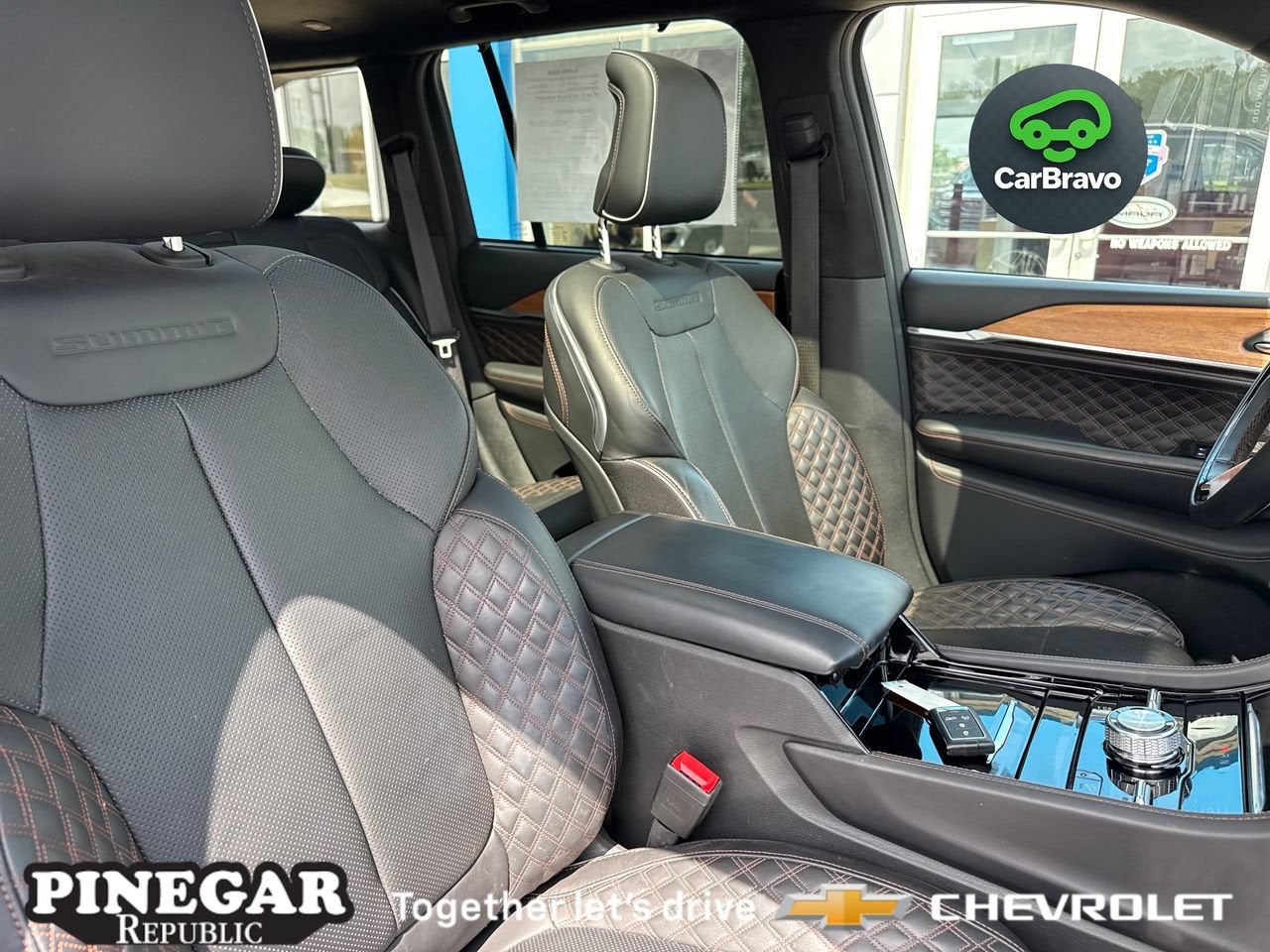 2023 Jeep Grand Cherokee Summit Reserve