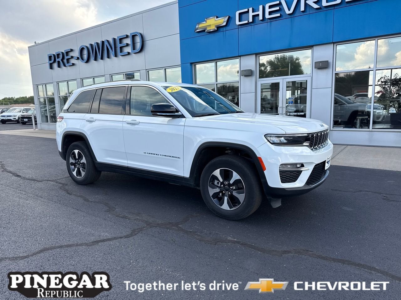 2023 Jeep Grand Cherokee 4xe Base