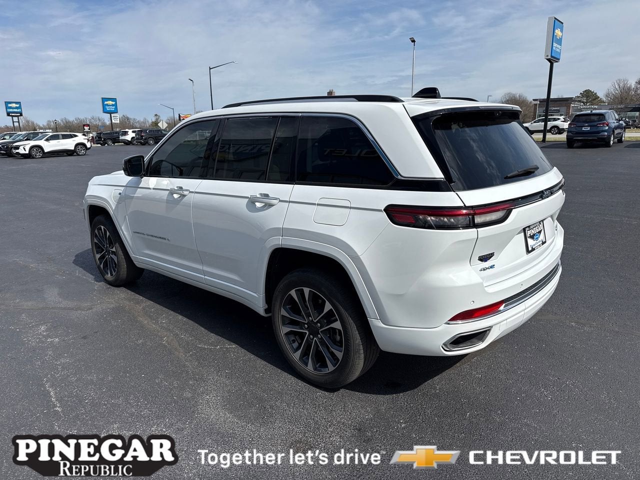 2022 Jeep Grand Cherokee 4xe Overland