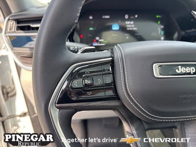 2022 Jeep Grand Cherokee 4xe Overland