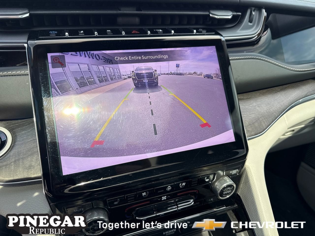 2022 Jeep Grand Cherokee 4xe Overland