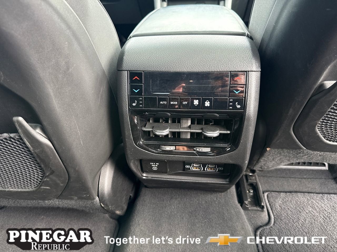 2022 Jeep Grand Cherokee 4xe Overland