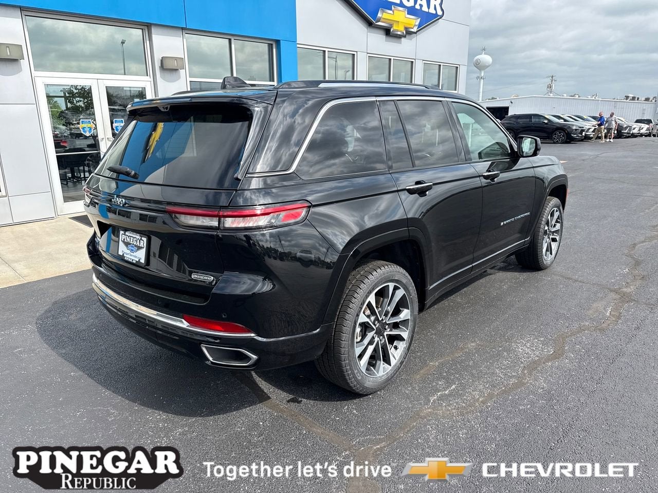 2022 Jeep Grand Cherokee 4xe Overland