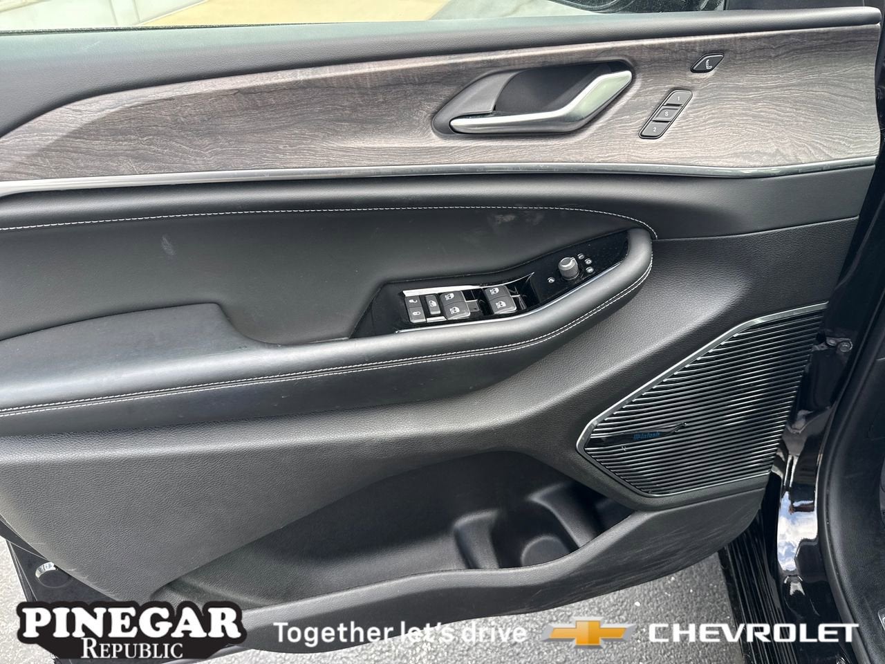 2022 Jeep Grand Cherokee 4xe Overland