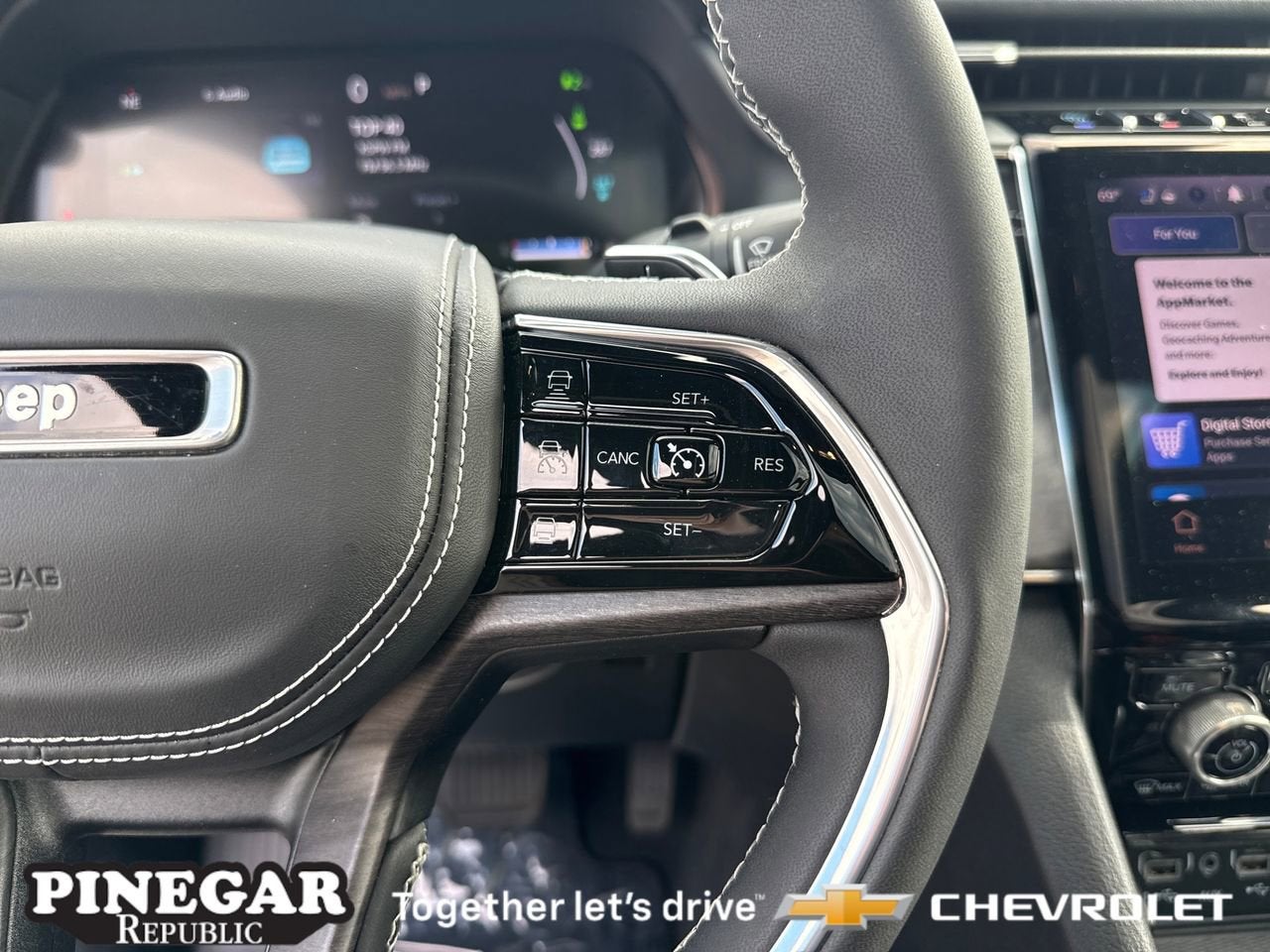 2022 Jeep Grand Cherokee 4xe Overland