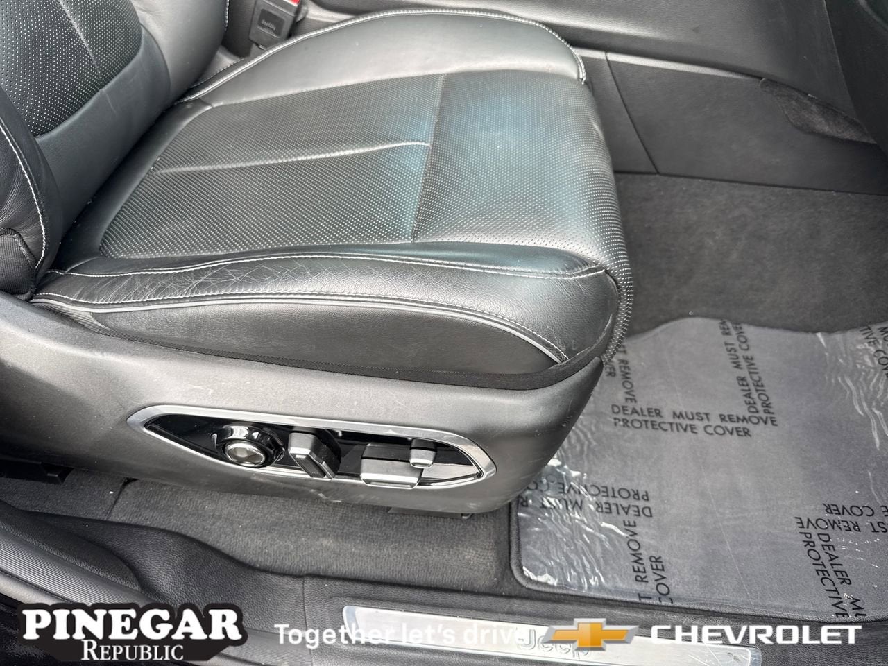 2022 Jeep Grand Cherokee 4xe Overland