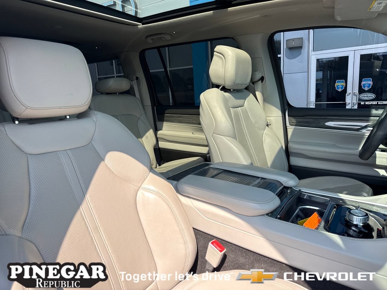 2022 Jeep Wagoneer Series II 4x4