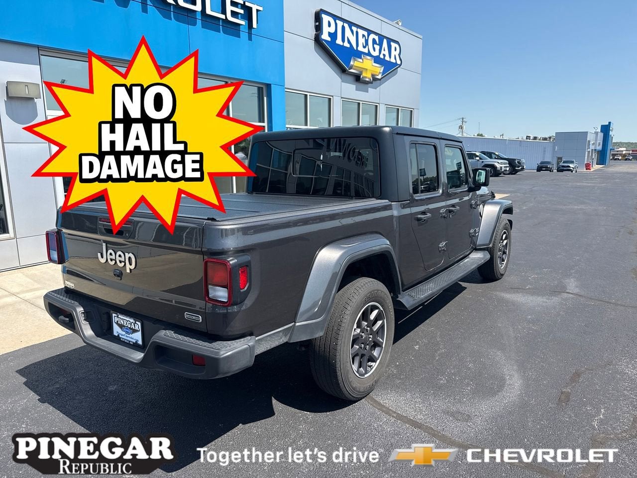2022 Jeep Gladiator Overland
