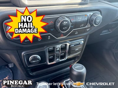2022 Jeep Gladiator Overland