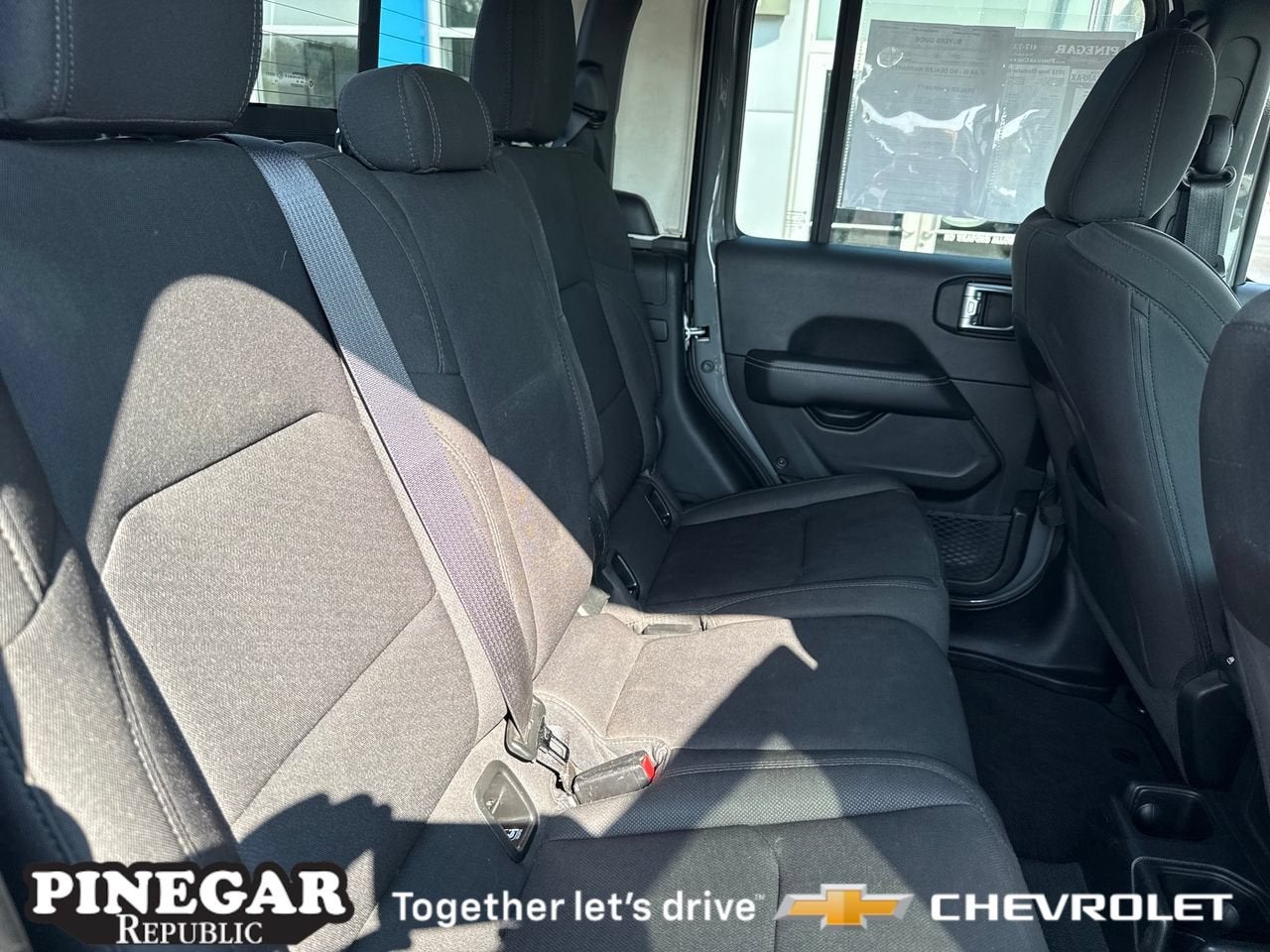 2022 Jeep Gladiator Overland 4x4