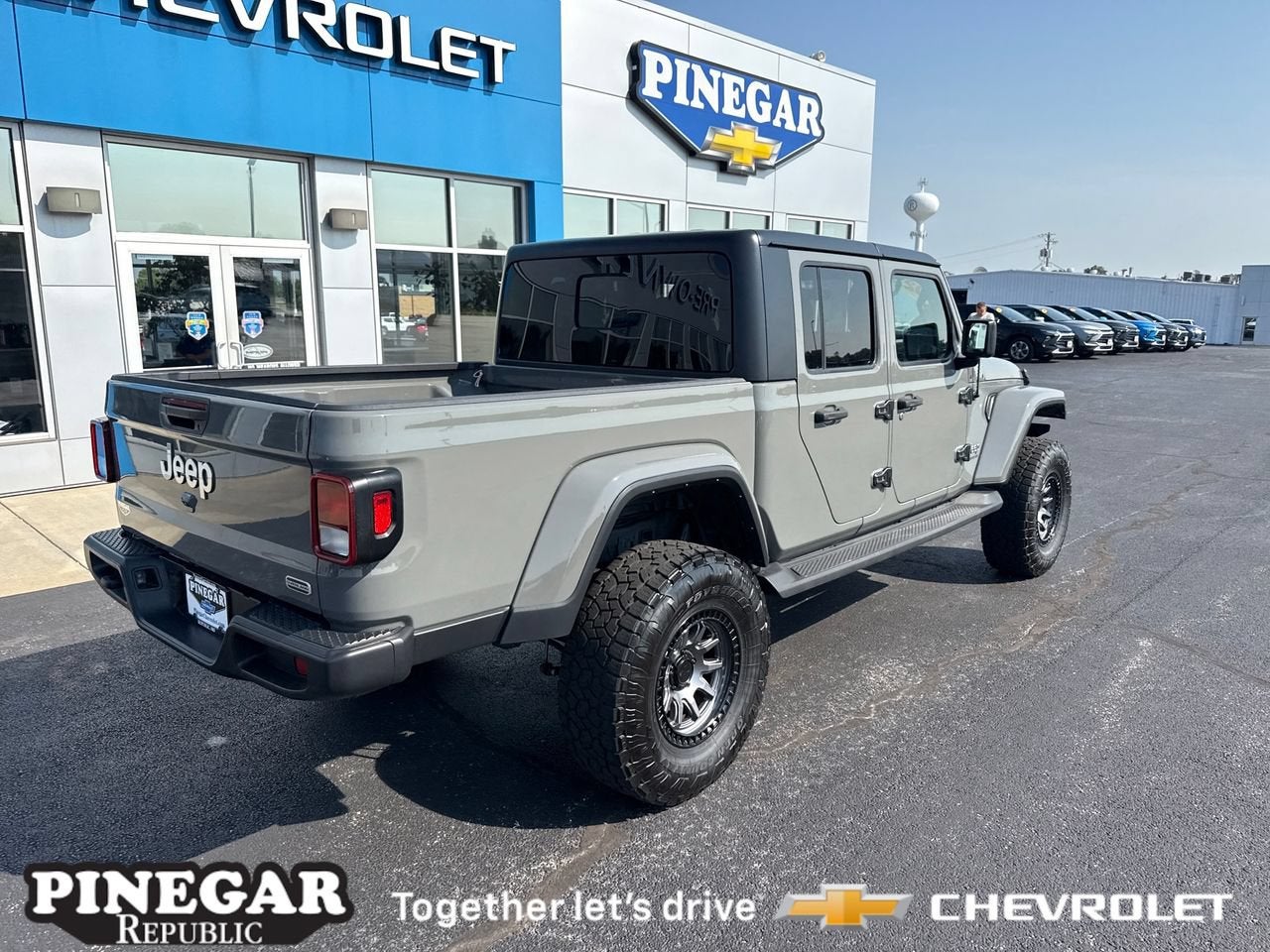 2022 Jeep Gladiator Overland 4x4