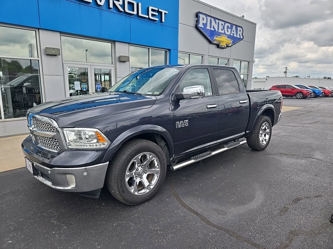2018 RAM 1500 Laramie 4x4 Crew Cab 5'7's photo
