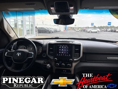 2020 RAM 1500 Laramie Quad Cab 4x4 6'4" Box