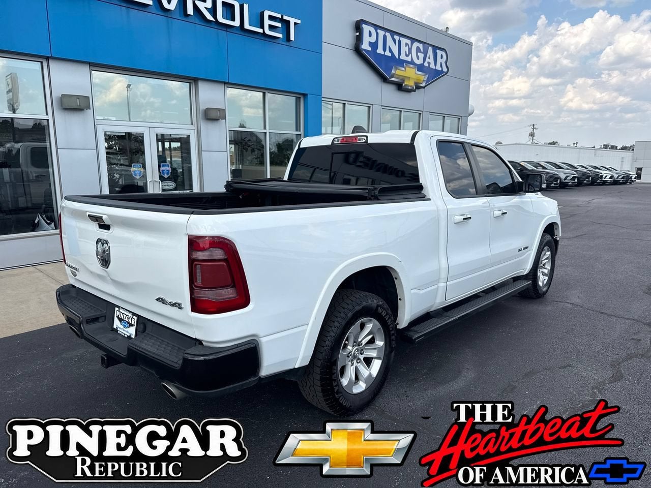2020 RAM 1500 Laramie Quad Cab 4x4 6'4" Box