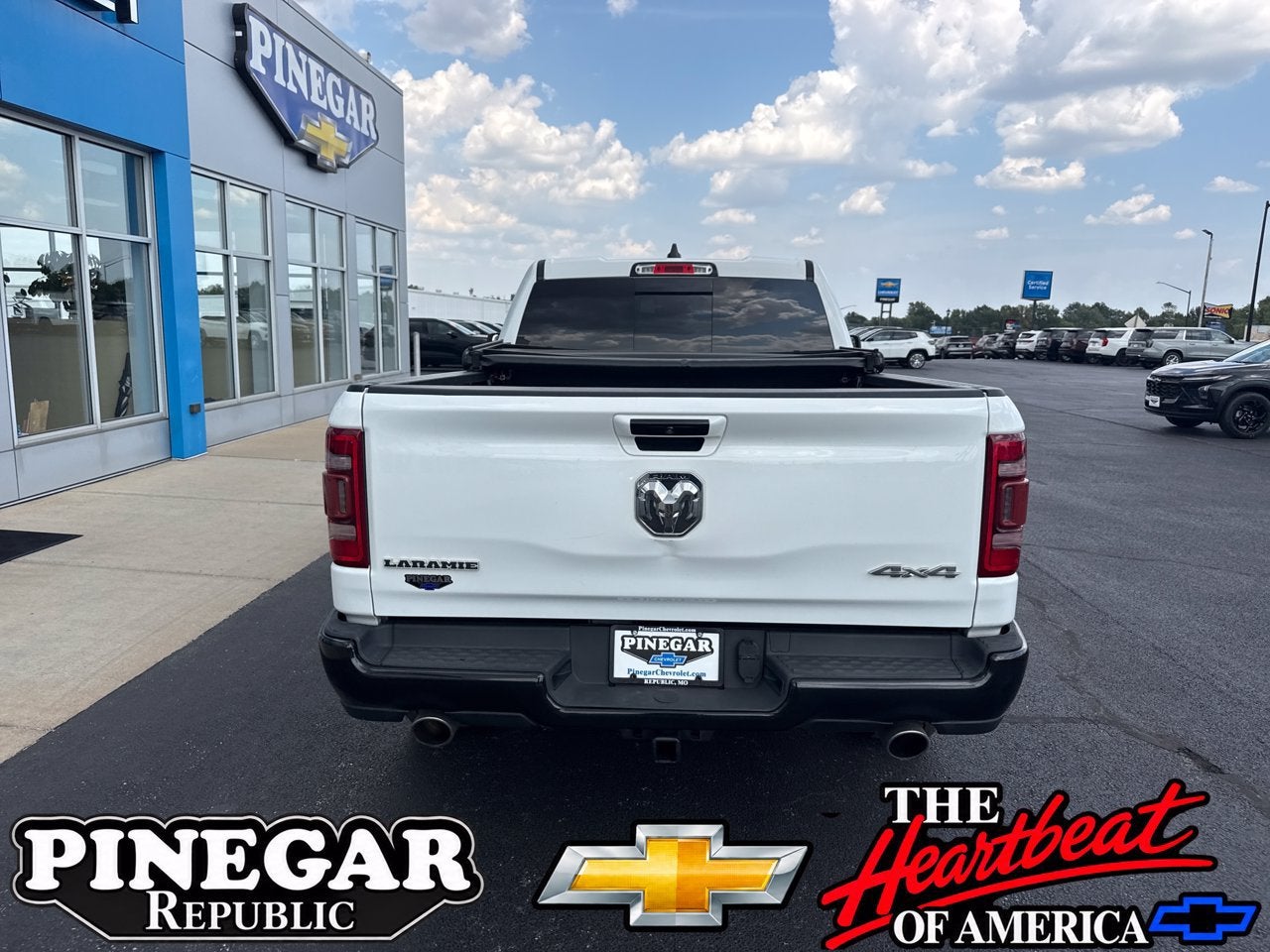 2020 RAM 1500 Laramie Quad Cab 4x4 6'4" Box