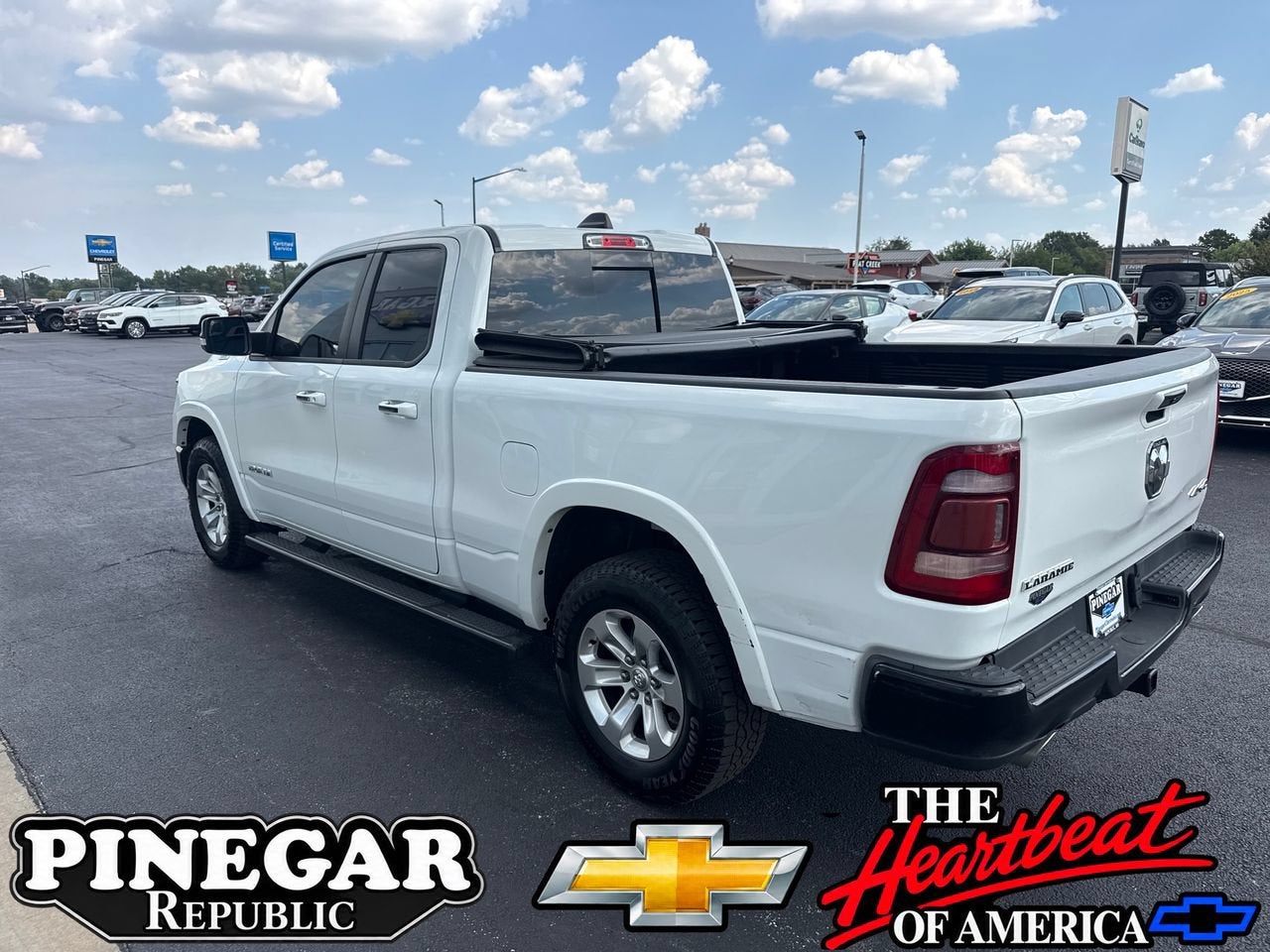 2020 RAM 1500 Laramie Quad Cab 4x4 6'4" Box