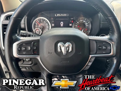 2020 RAM 1500 Laramie Quad Cab 4x4 6'4" Box