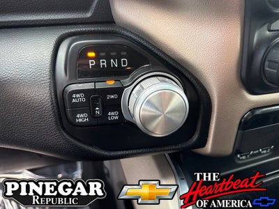 2020 RAM 1500 Laramie Quad Cab 4x4 6'4" Box