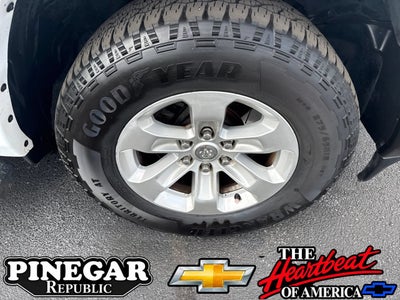 2020 RAM 1500 Laramie Quad Cab 4x4 6'4" Box