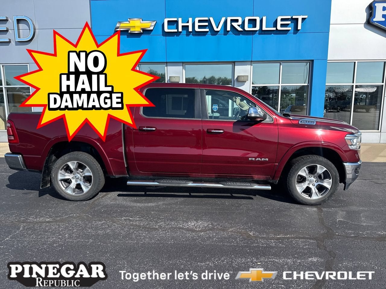 2021 RAM 1500 Laramie Crew Cab 4x4 5'7" Box