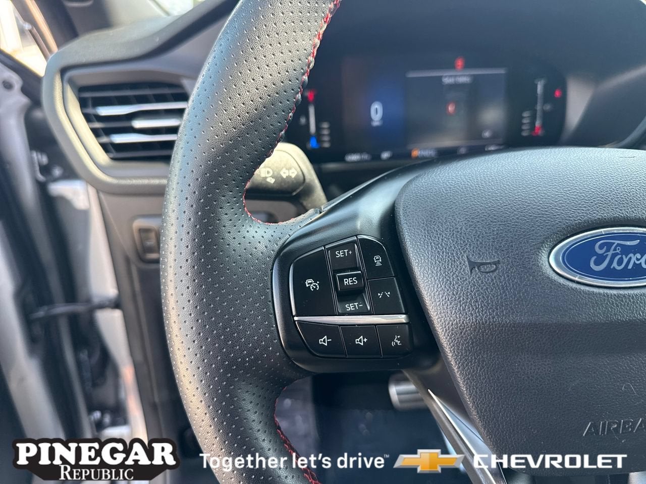 2024 Ford Escape ST-Line