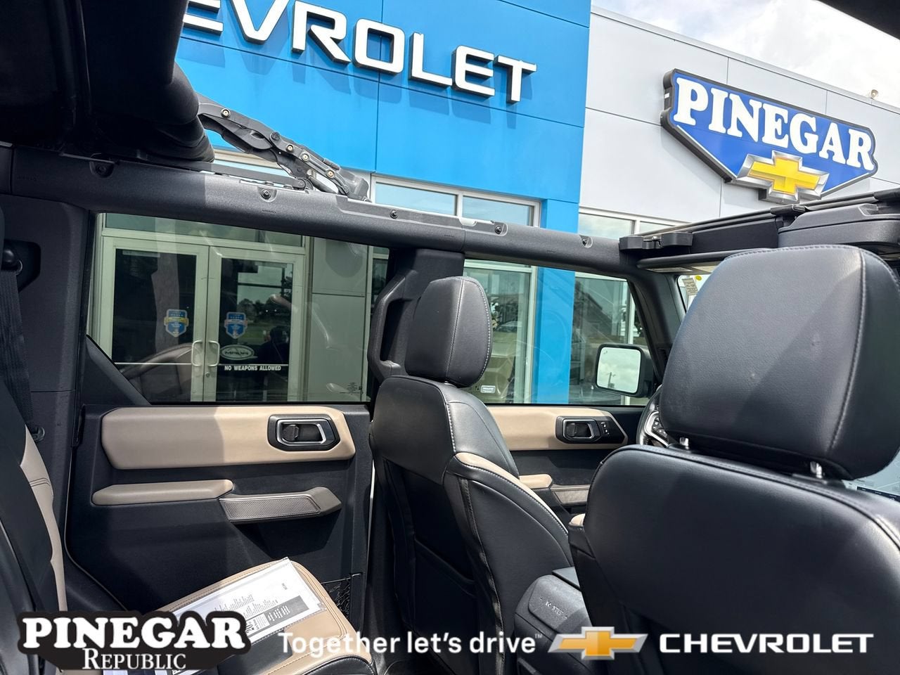2023 Ford Bronco 4-Door Wildtrak - Photo 12