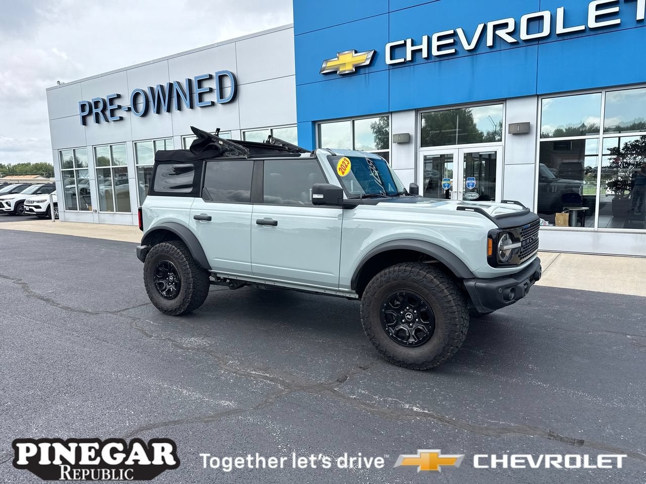 2023 Ford Bronco 4-Door Wildtrak - Photo 2