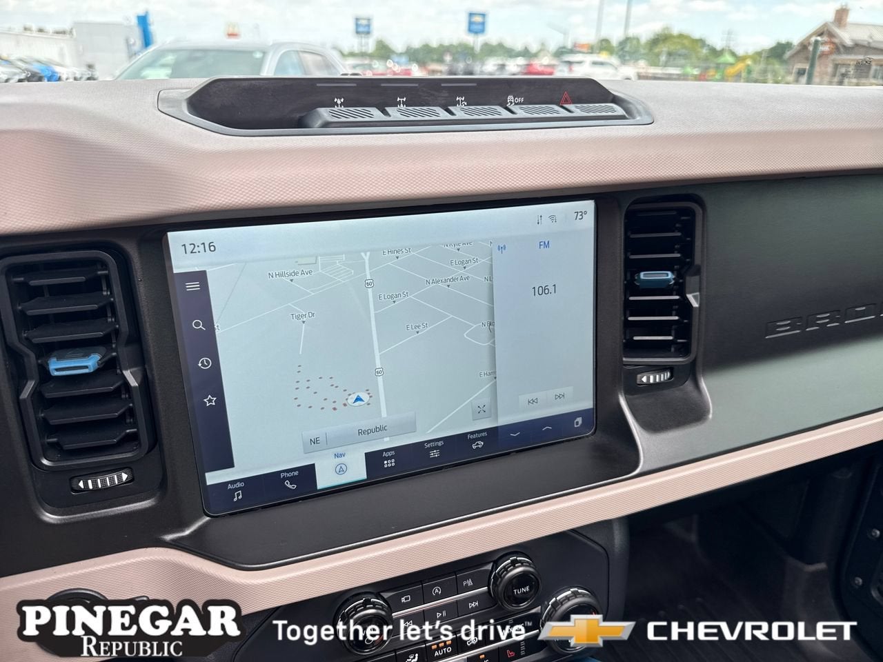 2023 Ford Bronco 4-Door Wildtrak - Photo 27