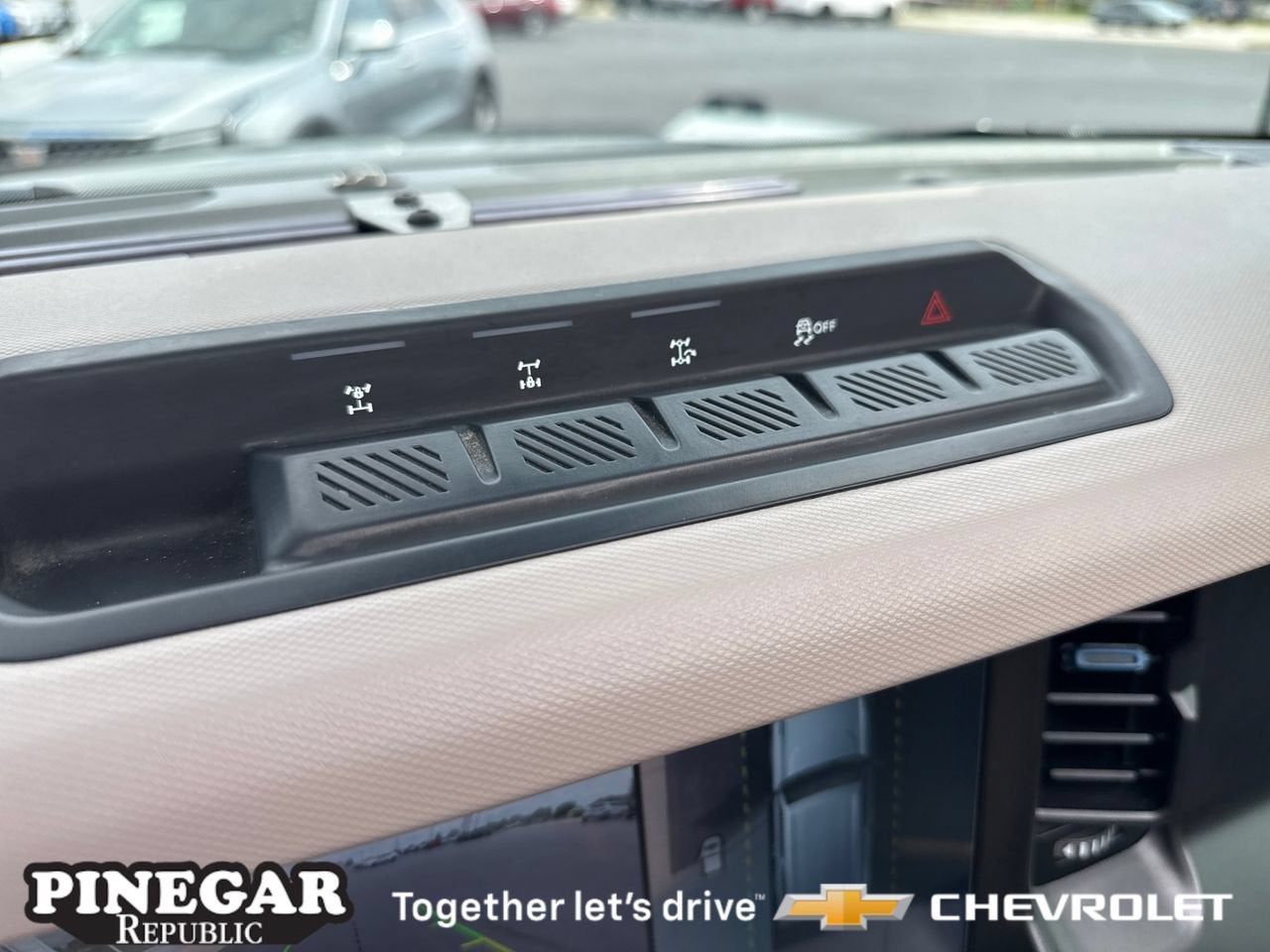 2023 Ford Bronco 4-Door Wildtrak - Photo 29