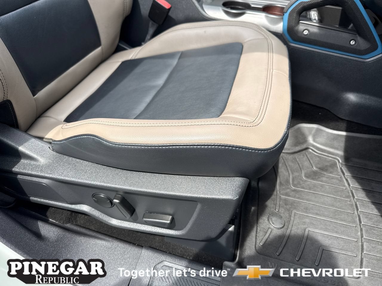 2023 Ford Bronco 4-Door Wildtrak - Photo 8