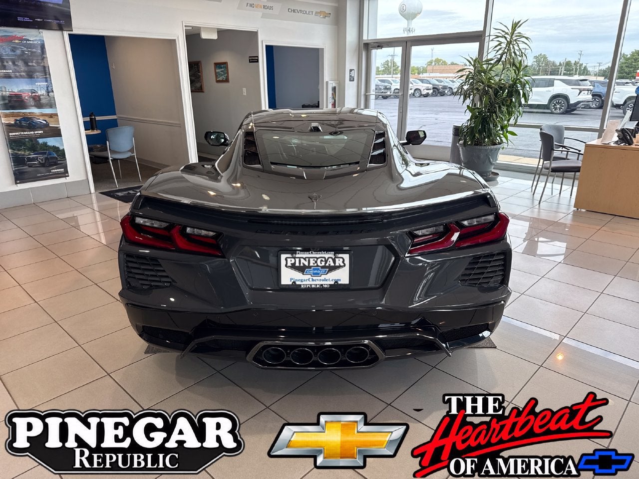 2027 Chevrolet Corvette Stingray 2LT