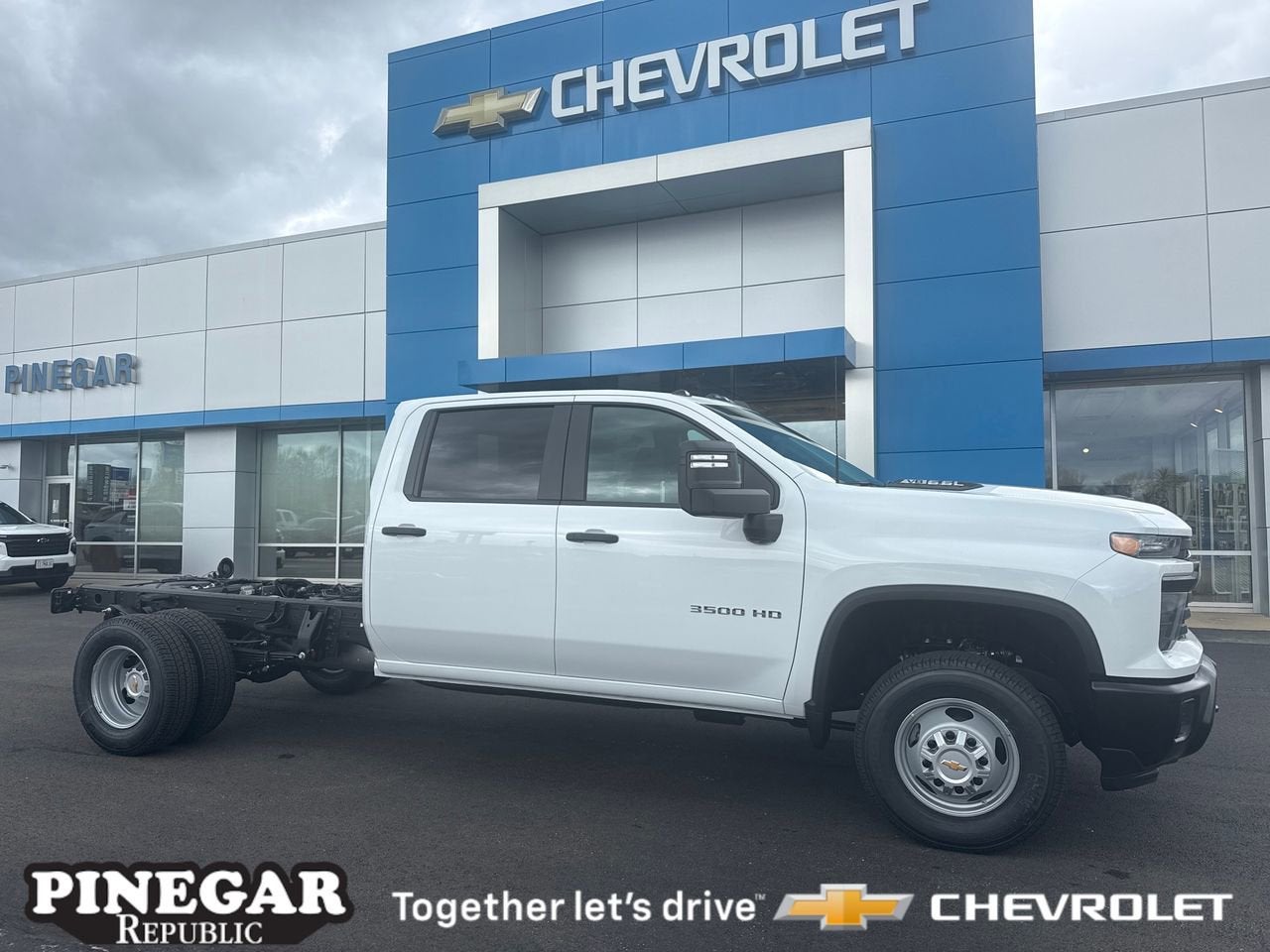 2026 Chevrolet Silverado 3500 HD Chassis Cab Work Truck