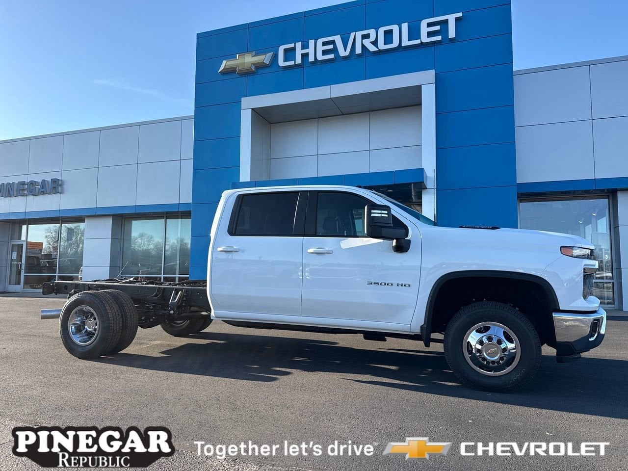 2026 Chevrolet Silverado 3500 HD Chassis Cab LT