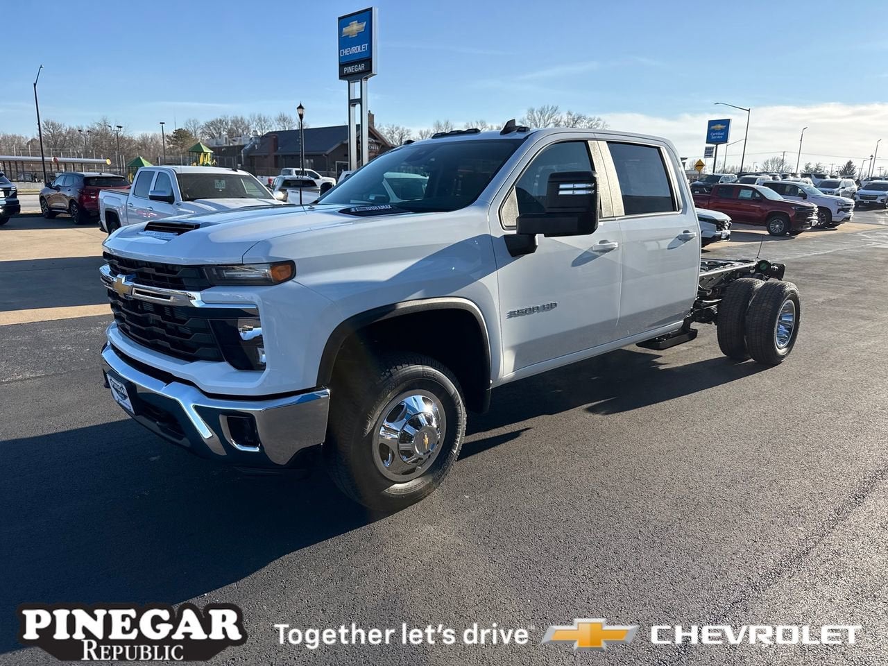2026 Chevrolet Silverado 3500 HD Chassis Cab LT