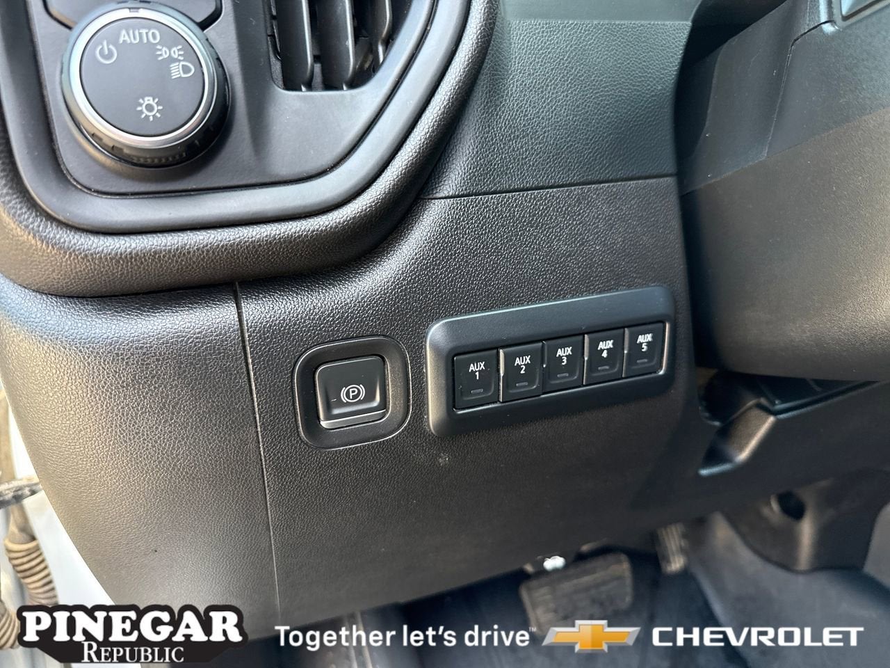 2024 Chevrolet Silverado 3500 HD Chassis Cab Work Truck