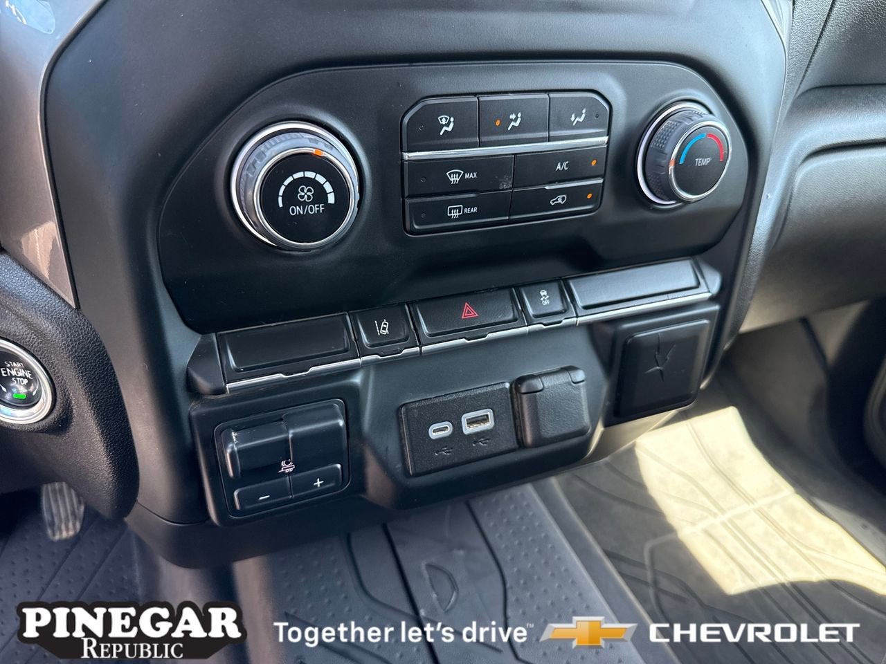 2024 Chevrolet Silverado 3500 HD Chassis Cab Work Truck