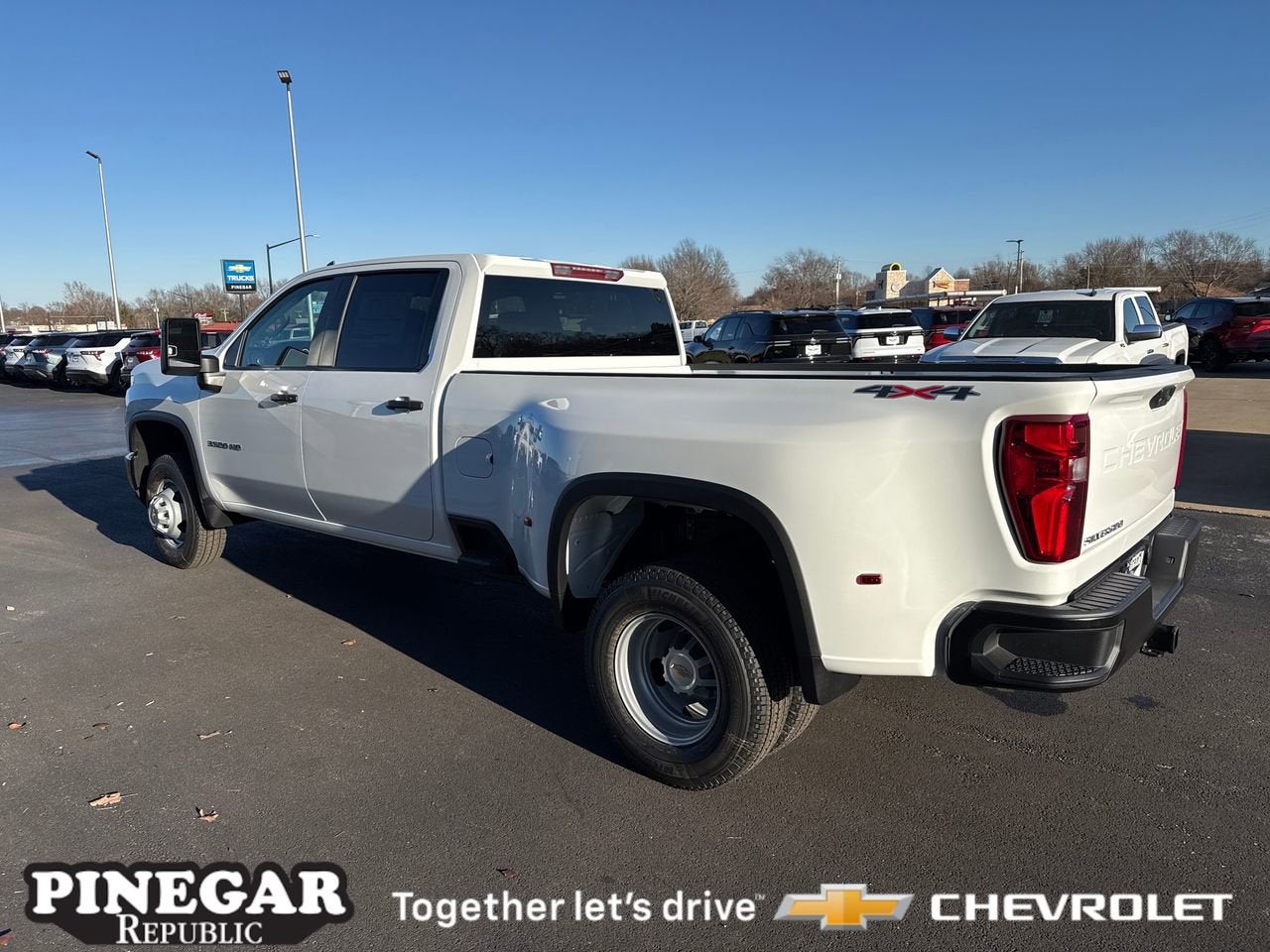 2026 Chevrolet Silverado 3500 HD WT DRW
