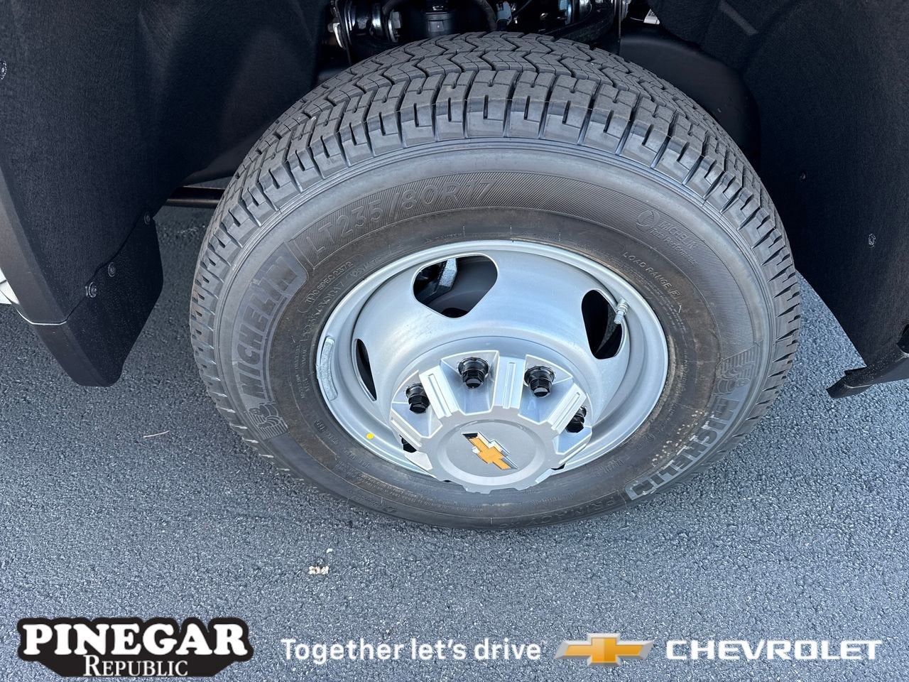 2026 Chevrolet Silverado 3500 HD WT DRW