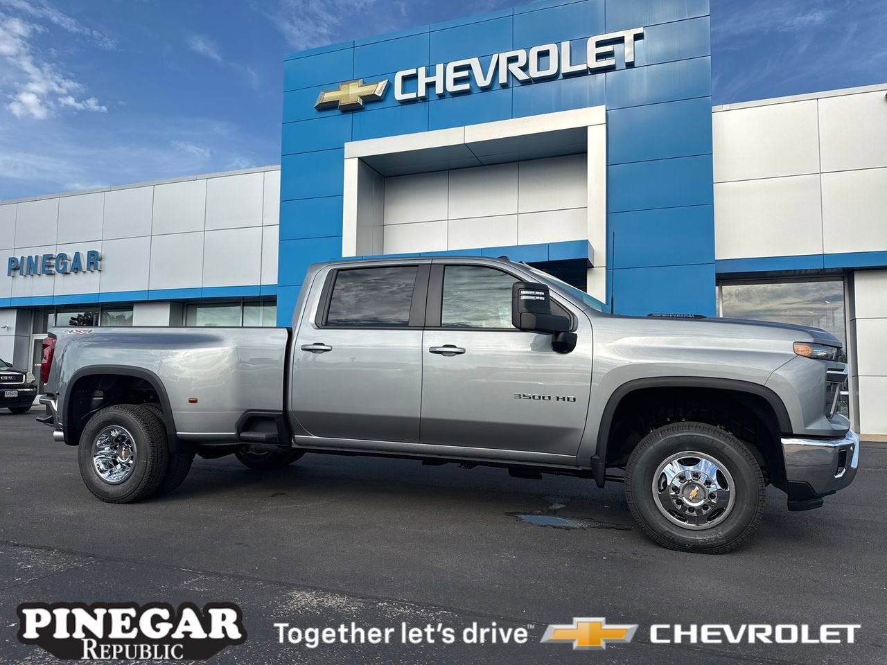 2026 Chevrolet Silverado 3500 HD LT DRW