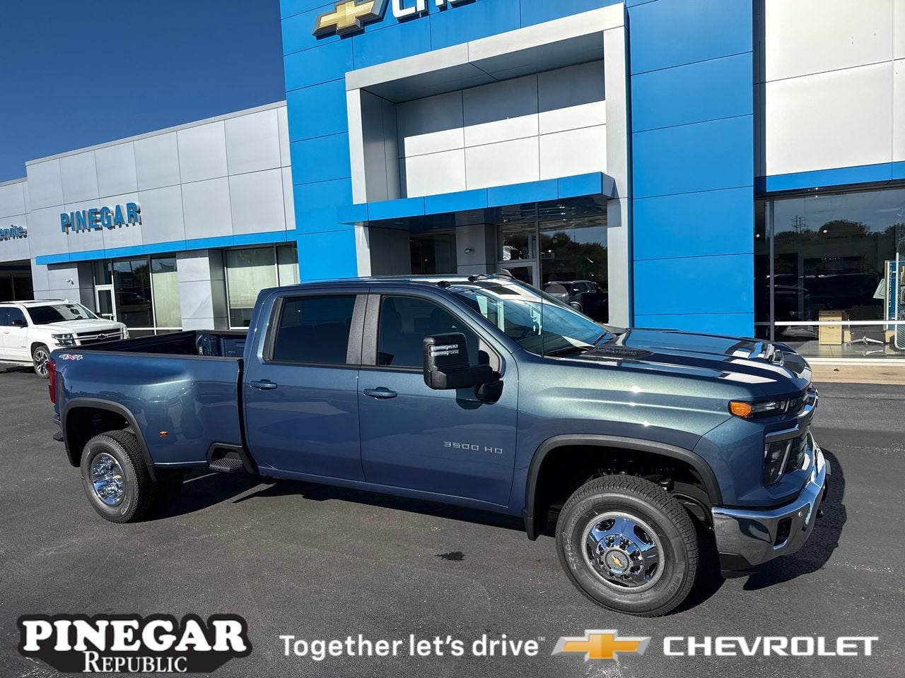 2026 Chevrolet Silverado 3500 HD LT DRW