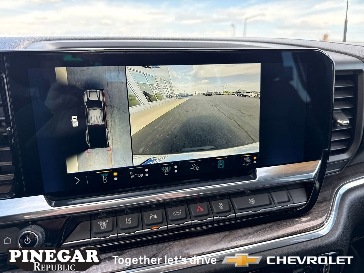 2025 Chevrolet Silverado 3500 HD LTZ