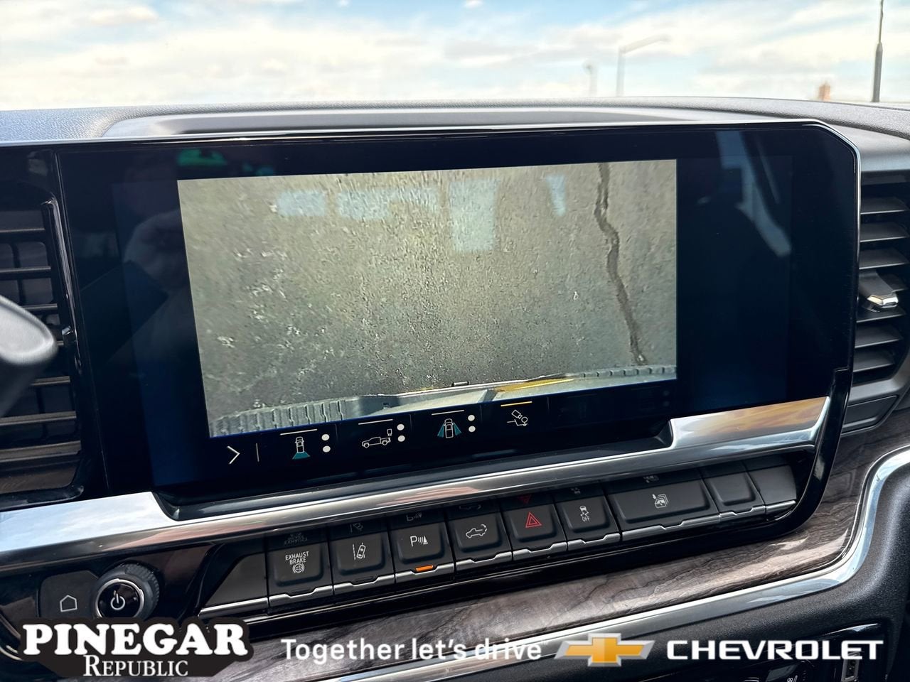 2025 Chevrolet Silverado 3500 HD LTZ