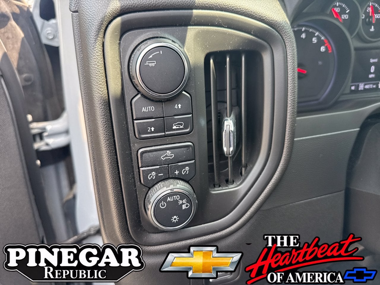 2024 Chevrolet Silverado 1500 Custom