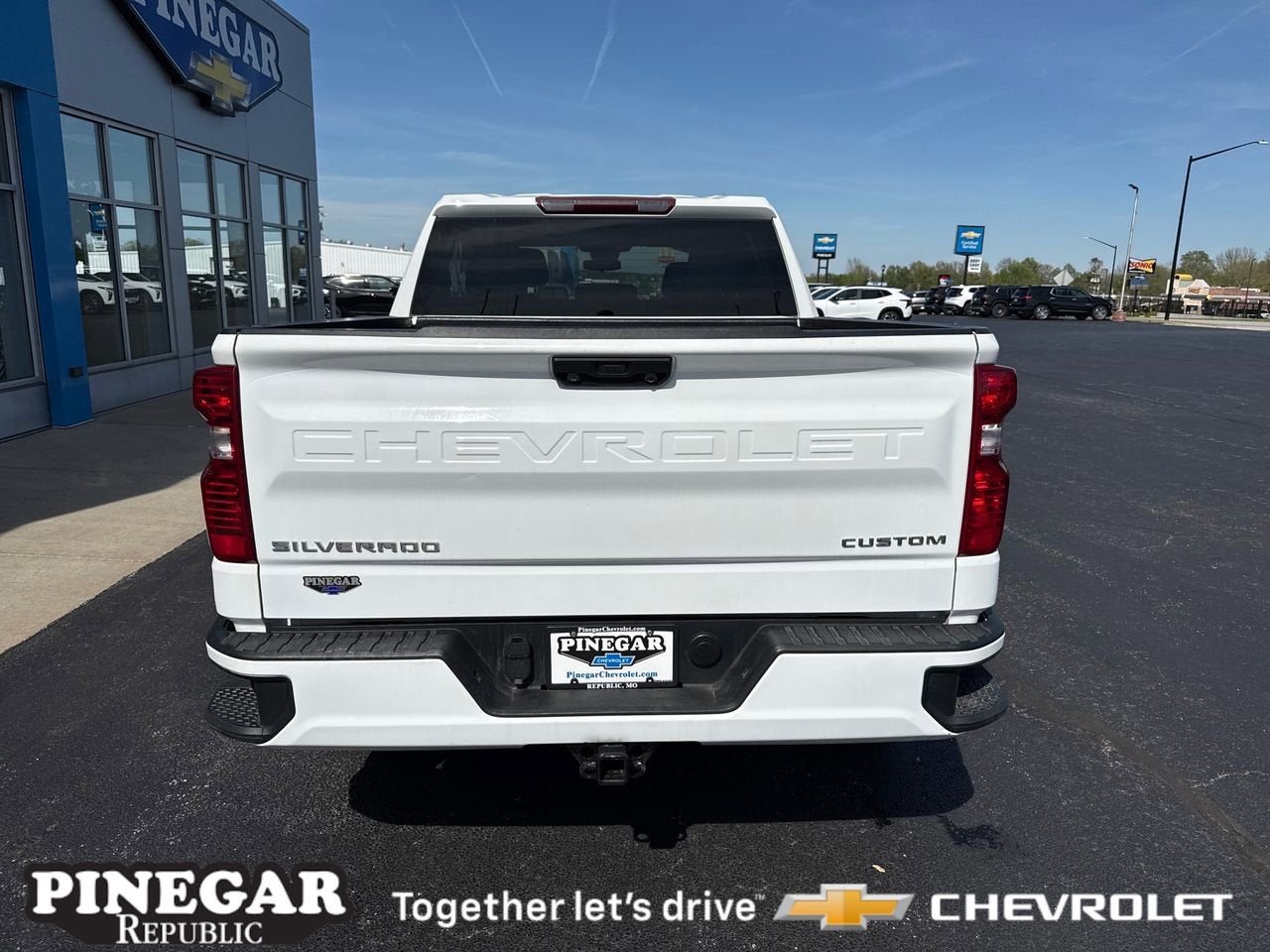 2022 Chevrolet Silverado 1500 Custom
