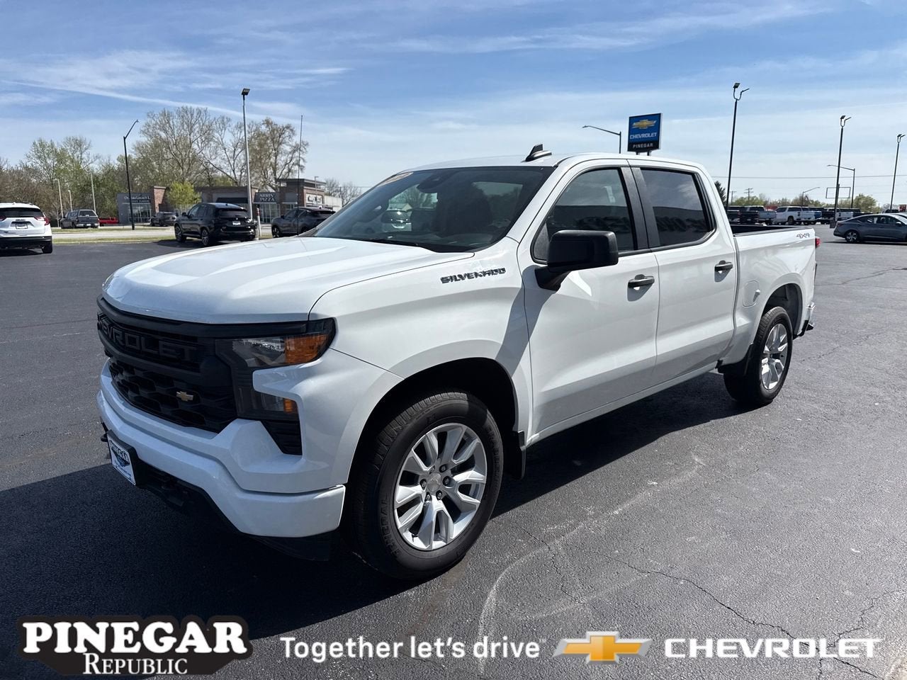 2022 Chevrolet Silverado 1500 Custom