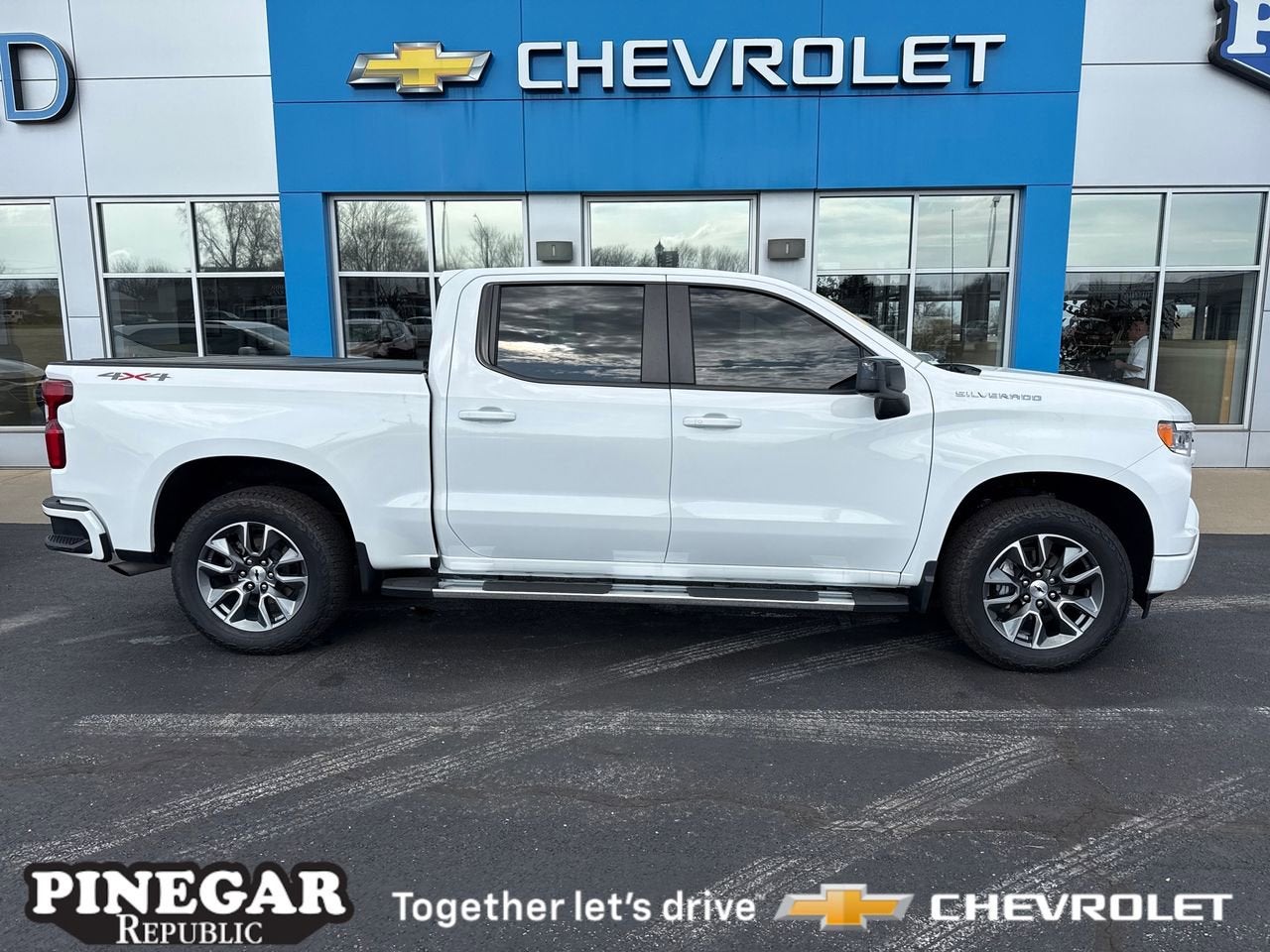 2024 Chevrolet Silverado 1500 RST