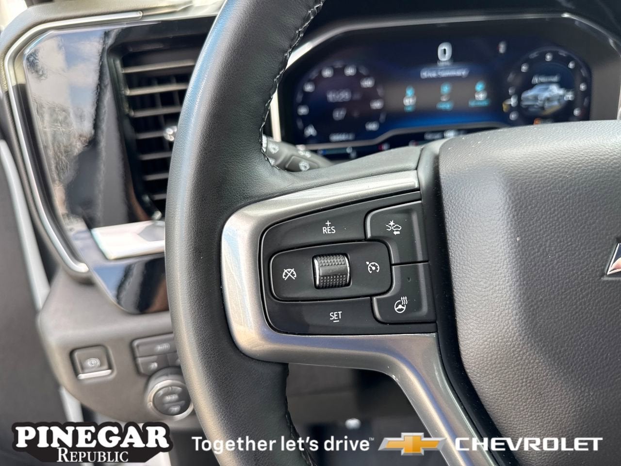 2024 Chevrolet Silverado 1500 RST