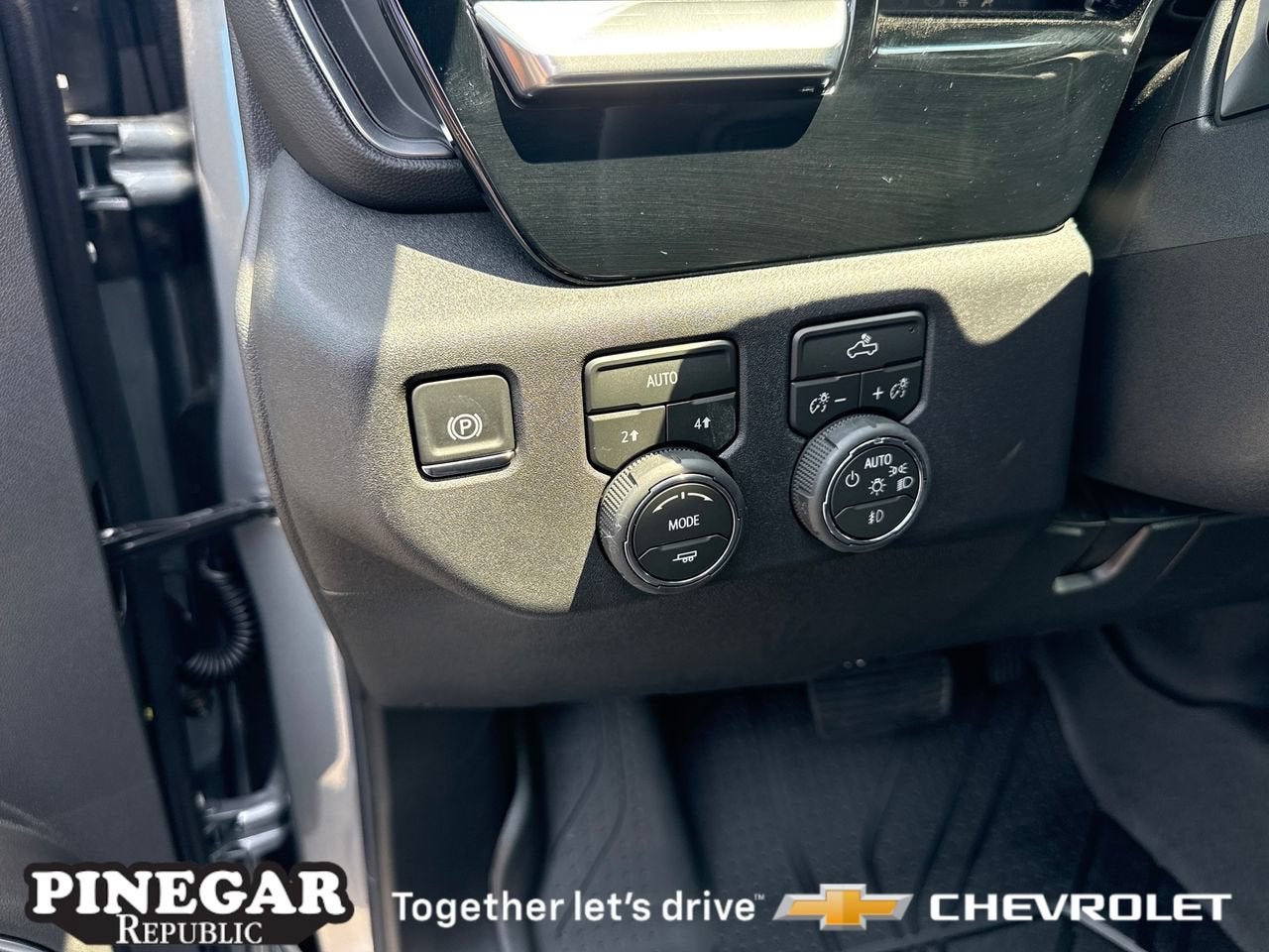2026 Chevrolet Silverado 1500 RST - Photo 19